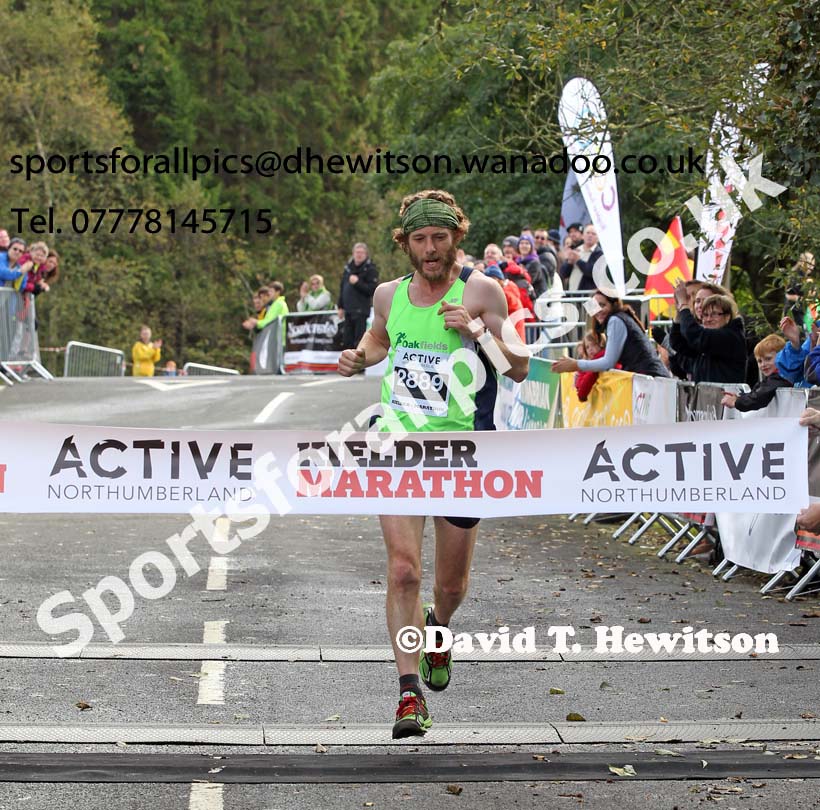 Ceri Rees wins his 3rd Kielder Marathon. Photo: David T. Hewitson/Sports for All Pics